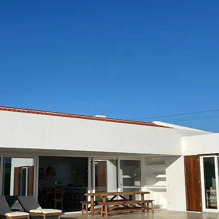 Casa Fa, Casa Nova, Aquecimento E Wi-Fi Rapido Tatil Evi Aljezur