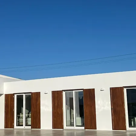 Casa Fa, Casa Nova, Aquecimento E Wi-Fi Rapido Aljezur